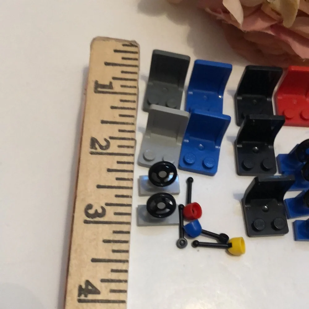 LEGO CAR SEATS VINTAGE LEGOS STEERING WHEELS LEGO Car Doors 80-90s LEGO